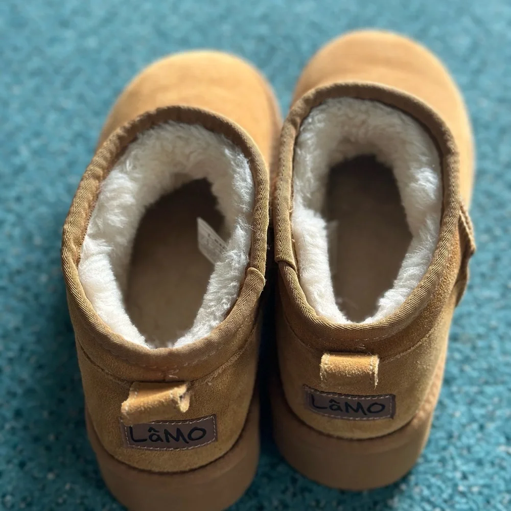 Lamo Ankle Boots NWOT shearling - Picture 4 of 6